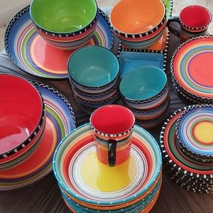 Gibson Elite 8 place setting stoneware and serving